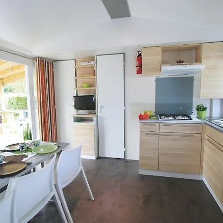 אתר קמפינג Camping L'oree Du Bois - Maeva
