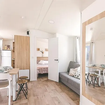 Camping L'oree Du Bois - Maeva הורטין