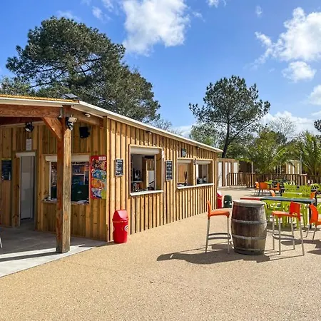 אתר קמפינג Camping L'oree Du Bois - Maeva הורטין